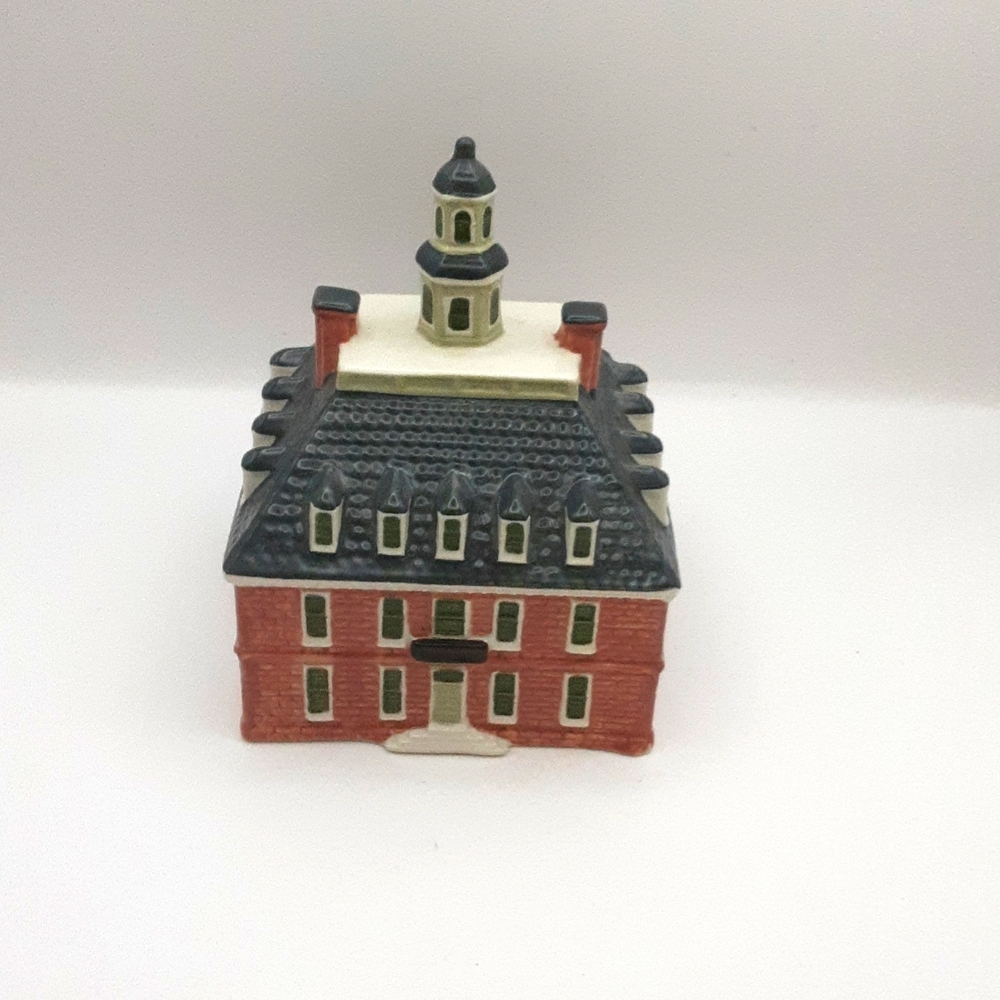 Vintage Royal Goedewaagen Delft Holland Governor's Palace Williamsburg 5" X 3.5"